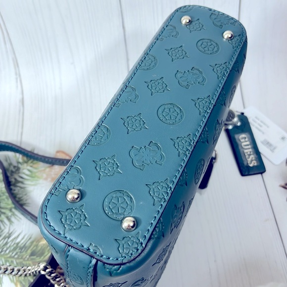 🎄NWT GUESS DOUBLE ZIPPER NINNETTE GREEN PINE CROSSBODY BAG - Picture 11 of 11